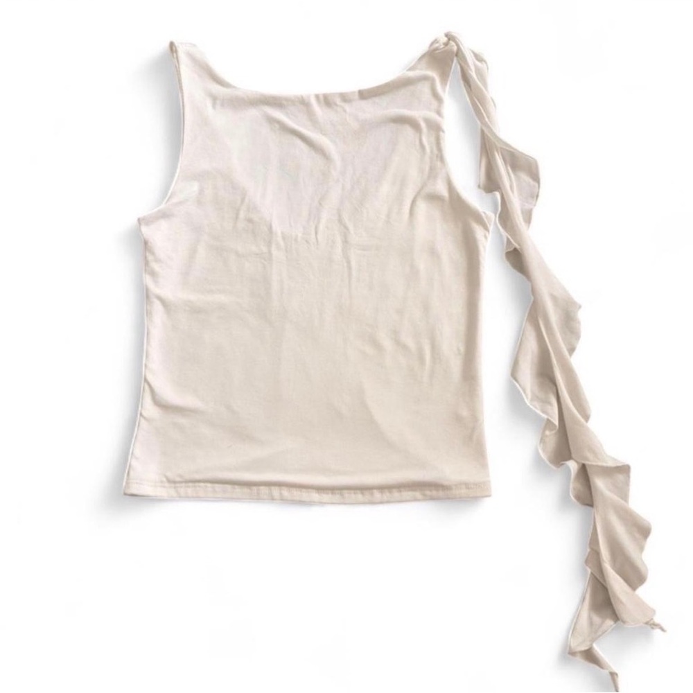 Gaze Cream Asymmetrical Tank Top